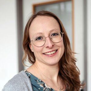 Dr. Ruth Veckenstedt