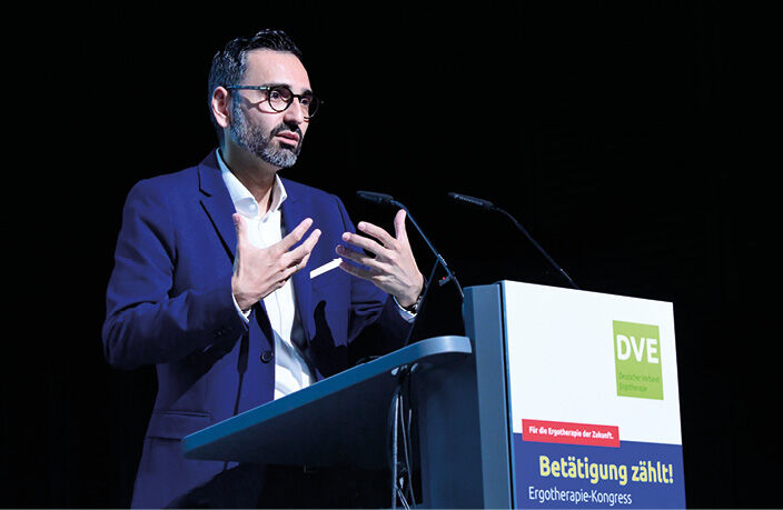 Eröffnungsvortrag
Prof. Dr. Karim Fereidooni 