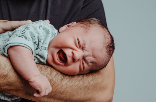Tipps und Hilfe für Eltern mit sogenannten Schreibabys